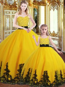 Glamorous Organza Sweetheart Sleeveless Lace Up Beading and Appliques 15 Quinceanera Dress in Gold