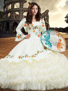 Spectacular Floor Length Ball Gowns Long Sleeves White 15 Quinceanera Dress Lace Up