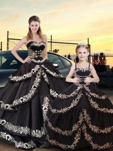 Chic Sweetheart Sleeveless Taffeta Quinceanera Gown Embroidery and Ruffled Layers Lace Up