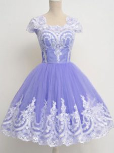 Fashion Lavender Zipper Court Dresses for Sweet 16 Lace Cap Sleeves Knee Length