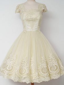 Beautiful Light Yellow Zipper Quinceanera Court of Honor Dress Lace Cap Sleeves Knee Length
