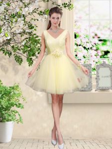 Sleeveless Tulle Knee Length Lace Up Court Dresses for Sweet 16 in Light Yellow with Lace and Belt
