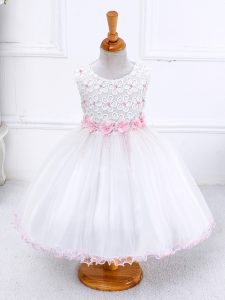 Sleeveless Organza Tea Length Zipper Little Girl Pageant Gowns in White with Appliques