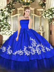 Affordable Royal Blue Ball Gowns Organza and Taffeta Strapless Sleeveless Embroidery Floor Length Zipper Vestidos de Quinceanera