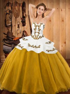 Sleeveless Floor Length Embroidery Lace Up Quinceanera Dresses with Gold