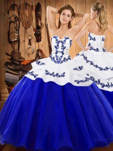 Adorable Strapless Sleeveless Vestidos de Quinceanera Floor Length Embroidery Royal Blue Satin and Organza