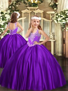 Sleeveless Satin Floor Length Lace Up Little Girls Pageant Gowns in Purple with Beading