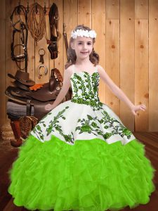 Embroidery and Ruffles Little Girl Pageant Gowns Lace Up Sleeveless Floor Length