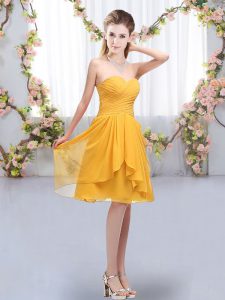Chic Gold Vestidos de Damas Wedding Party with Ruffles and Ruching Sweetheart Sleeveless Lace Up