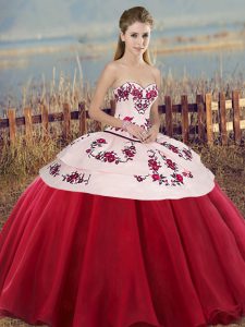 Cheap Floor Length Lace Up Ball Gown Prom Dress White And Red for Military Ball and Sweet 16 and Quinceanera with Embroidery and Bowknot