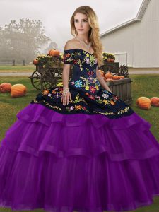 High End Black And Purple Sleeveless Embroidery and Ruffled Layers Lace Up 15th Birthday Dress