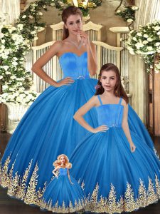 Suitable Tulle Sweetheart Sleeveless Lace Up Embroidery Quinceanera Gowns in Blue