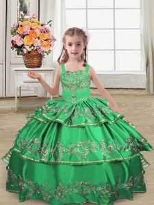 Amazing Sleeveless Satin Floor Length Lace Up High School Pageant Dress in Green with Embroidery and Ruffled Layers