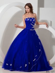 Romantic Strapless Taffeta and Tulle Quinceanera Dress with Appliques