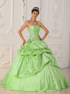 2013 Spring Green A-line Strapless Beaded Dresses for Quince in Taffeta