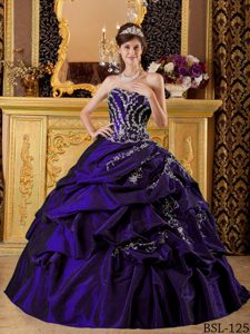 Best Strapless Dark Purple Taffeta Appliqued Quinceanera Gown Dress with Pick-ups