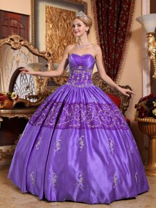 Latest Purple Sweetheart Floor-length Taffeta Embroidered Quinceanera Gown Dress