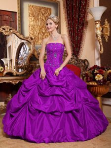 Purple Strapless Ball Gown Taffeta Quinceanera Dresses with Beading and Pick-ups