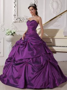 Eggplant Purple Sweetheart Taffeta Quinceanera Dress with Pick-ups and Appliques