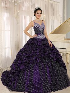 Spaghetti Straps Brush Train Special Fabric Appliqued Sweet 16 Dress with Pick-ups
