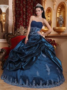 Navy Blue Sweetheart Taffeta Quinceanera Dresses with Appliques on Sale