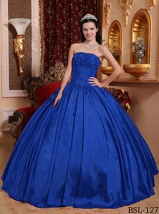Graceful Strapless Quinceanera formal Dress with Ruching Made in Taffeta