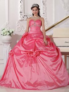 2013 Red Sweetheart Quinceanera Dress in Taffeta with Hand Made Flowers