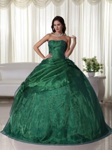 Exquisite Dark Green Strapless Quinceanera Dress in Tulle with Beading