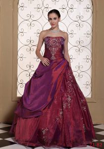 Modest Quinceanera Dresses for 2013 Taffeta and Organza with Embroidery