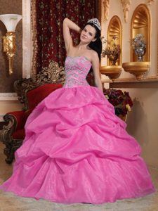 Popular Pink Sweetheart Organza Quinceanera Dress with Beading and Pick-up