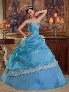 New Blue Sweetheart Organza Quinceanera Dress with Appliques and Pick-up