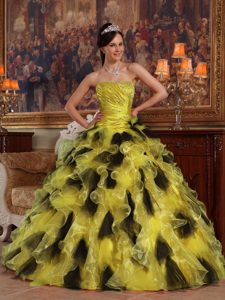 Yellow and Black Strapless Organza Quinceanera Dresses with Ruffled Layers
