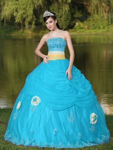 Attractive Tulle Strapless Aqua Blue Beaded Quince Dresses with Flowers