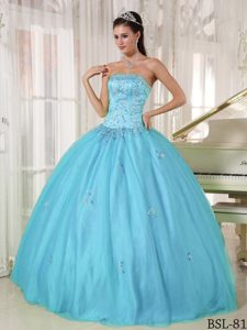 Dramatic Strapless Taffeta and Tulle Appliqued Quinceanera Dress in Blue