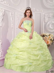 Discount Organza Quinceanera Gown Dress with Strapless in Yellow Green