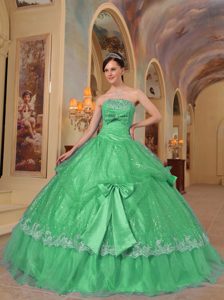 Spring Green Quinceanera Dresses with Sequins and Bowknot in the Mainstream