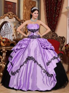 Lavender and Black Sweet Sixteen Dresses with Embroidery in Taffeta and Tulle