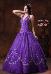 Halter-top Purple Quinceanera Gown Dress with White Embroidery on Promotion
