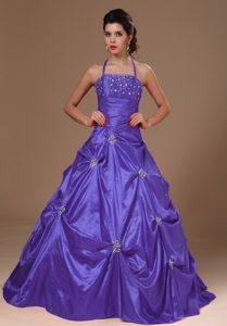 Halter-top A-line Purple Dresses for Quince with Pick-ups and Beads in Taffeta