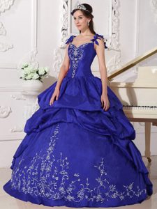 Royal Blue Affordable Embroidery Quinceaneras Dress in Taffeta