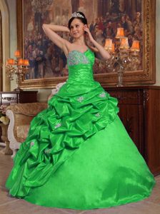 Beaded Taffeta Cheap Sweetheart Quinceaneras Dresses in Green