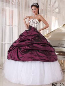 White and Burgundy Embroidery Dresses for Quince in Taffeta and Tulle