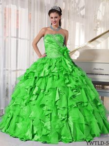 Spring Green Sweetheart Quinceanera Gown Dress for Quince with Beading