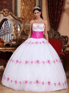 White and Pink Strapless Taffeta and Tulle Appliqued Quinceanera Dresses