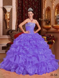 Purple Strapless Organza Sweet 16 Dresses with Beading and Appliques