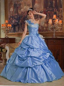 Blue One Shoulder Taffeta Sweet 15 Dresses with Beading and Handle Flower