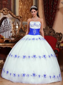 Clearance White and Blue Ball Gown Strapless Quinceaneras Dress with Appliques