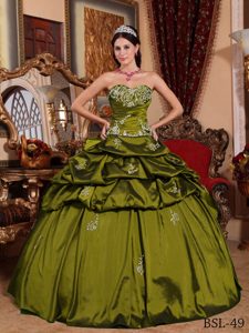 Sweetheart Taffeta Olive Green Appliques Quinceanera Dresses with Beading
