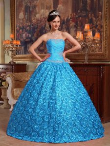 Strapless Quince Dresses with Rolling Flowers and Appliques in Aqua Blue