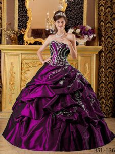 Discount Purple Sweetheart Taffeta Sweet Sixteen Dresses with Appliques